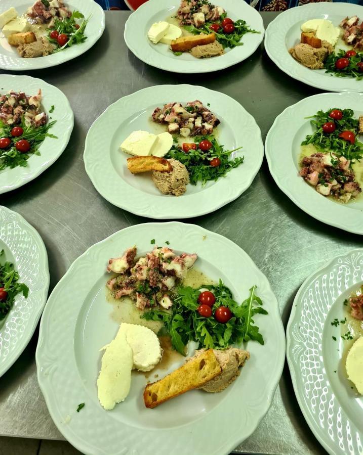 Wine Hotel Cesarica Međugorje エクステリア 写真