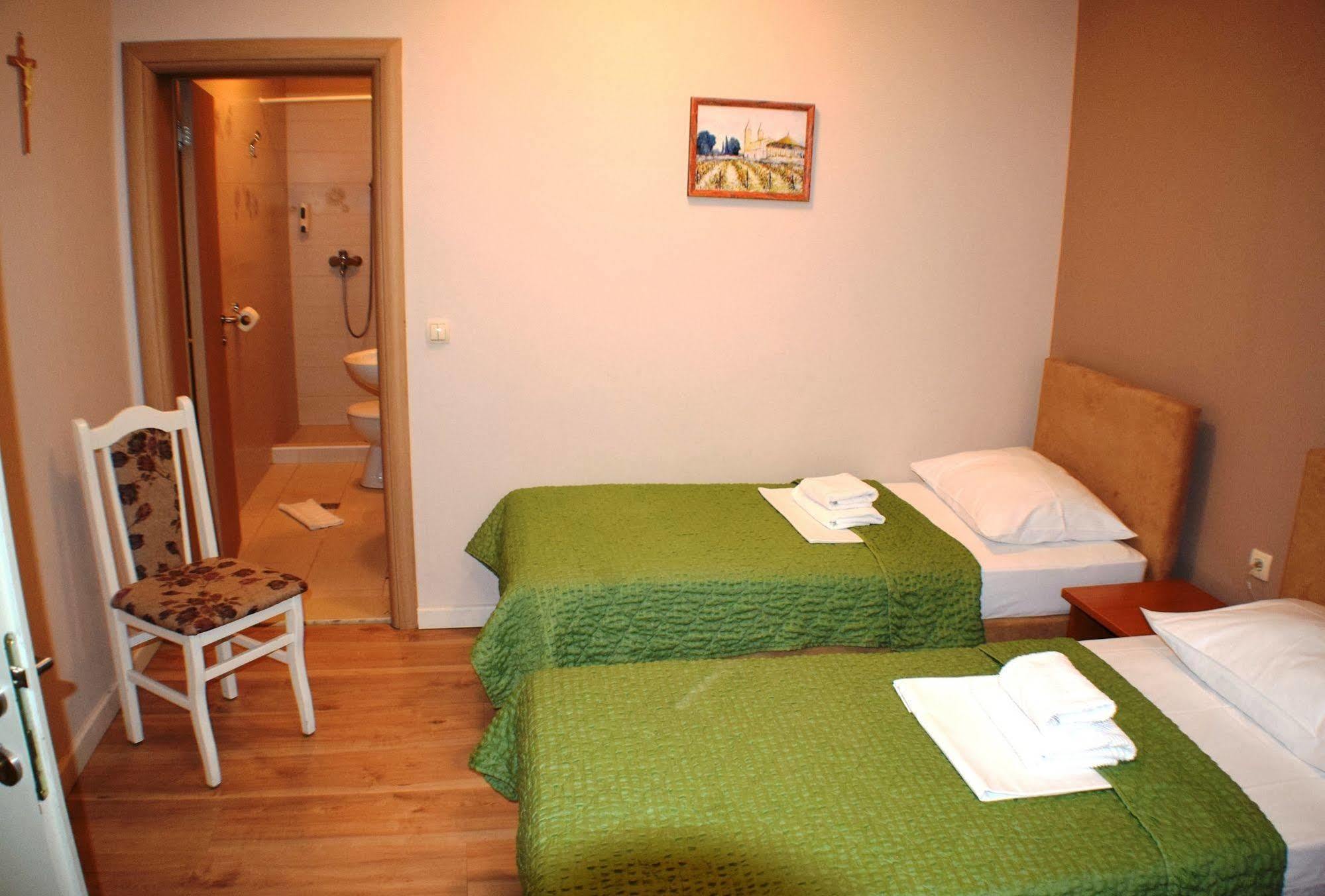 Wine Hotel Cesarica Međugorje エクステリア 写真