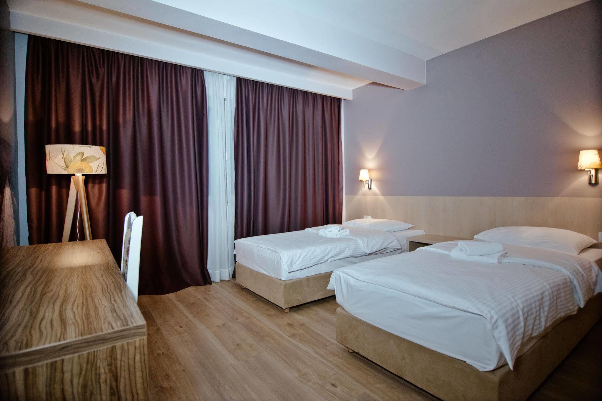 Wine Hotel Cesarica Međugorje エクステリア 写真